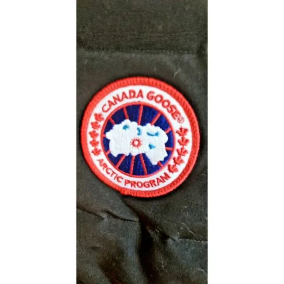 CANADA GOOSE ARCTIC PROGRAM freestyle black Puffer down vest woman Sz M - Picture 5 of 13